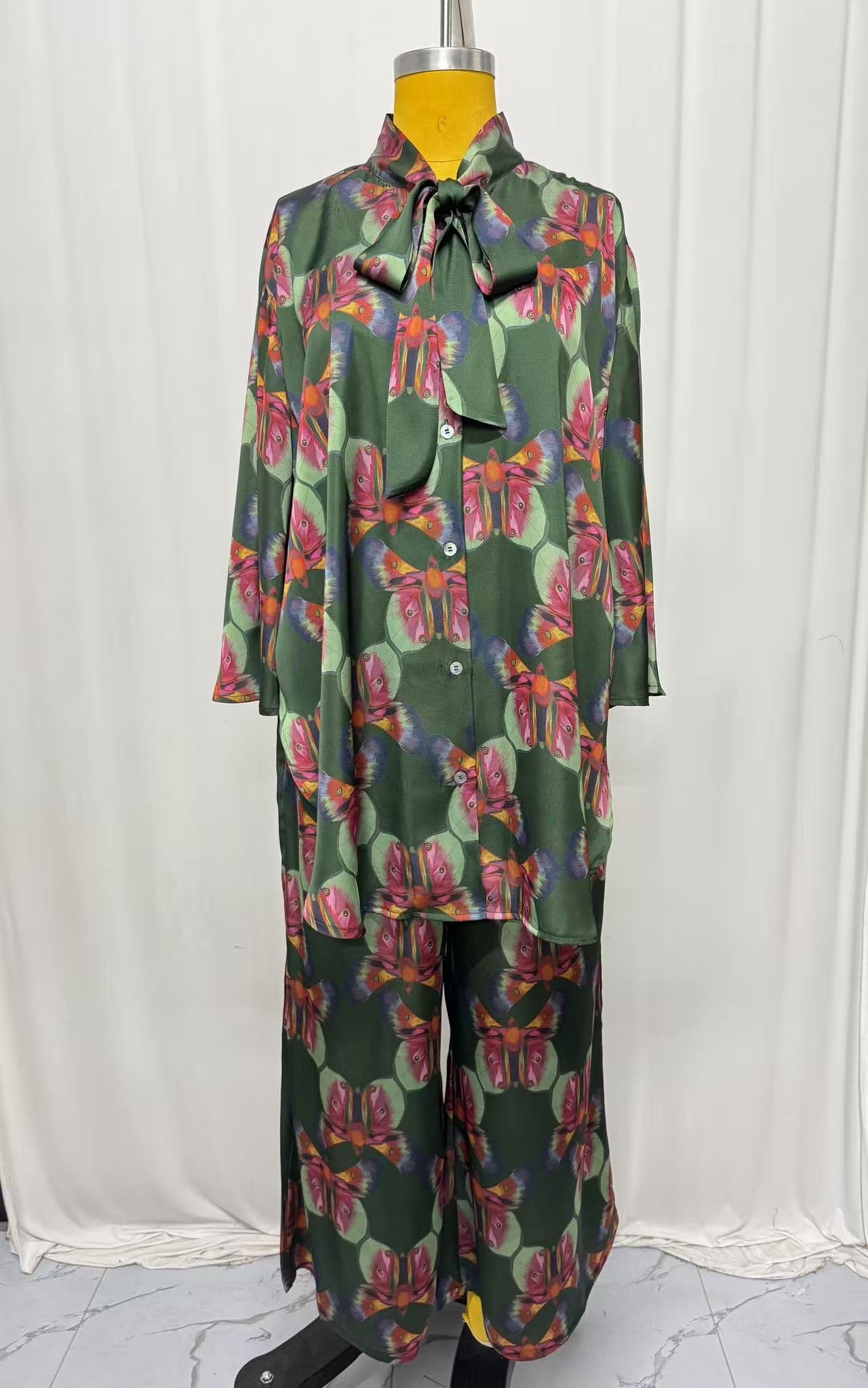 LTB 777 LADY GREEN MOTH  -SET