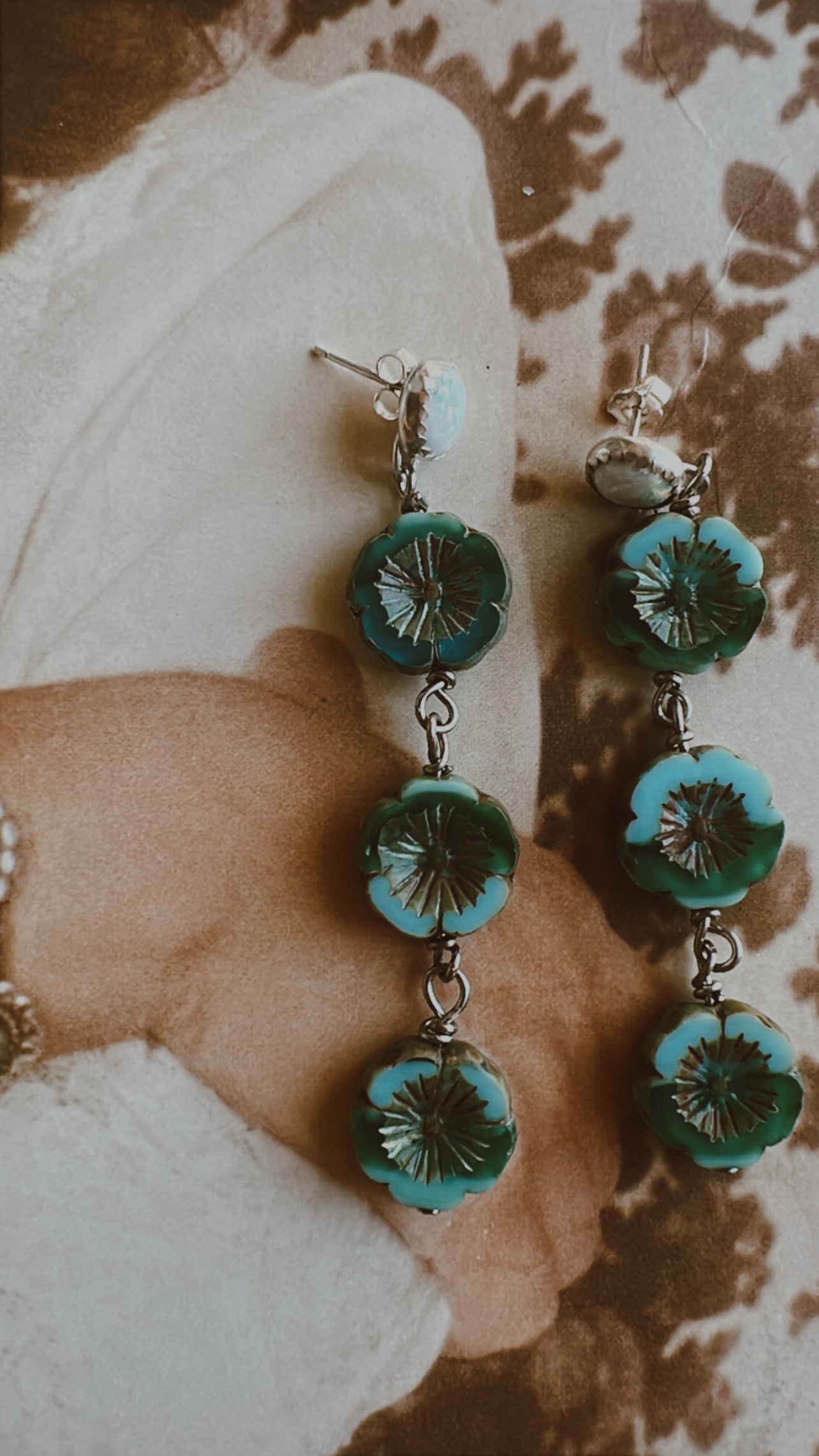 Opal CS collab EARRING DROP