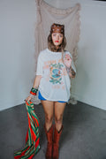 LOOK UP TEE